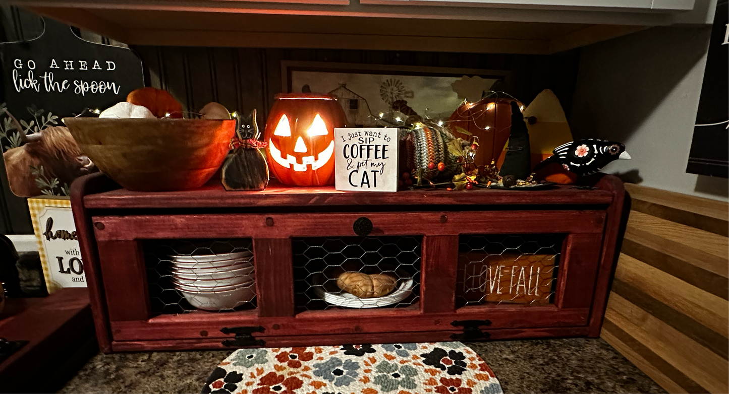 Rustic Countertop Shelf, Chicken Wire Shelf, Wood Countertop Shelf